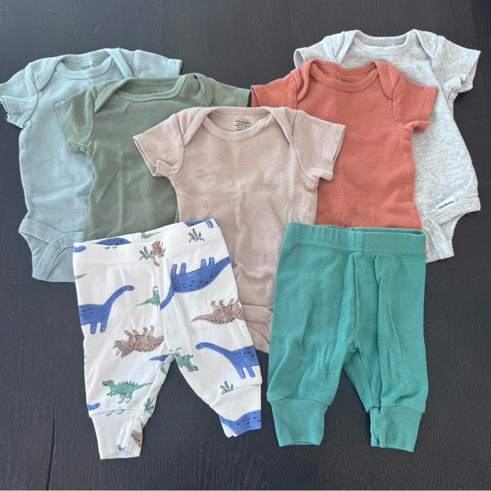 Carter's Kids Bodysuits and Pants Set in Green, Gray, and Orange